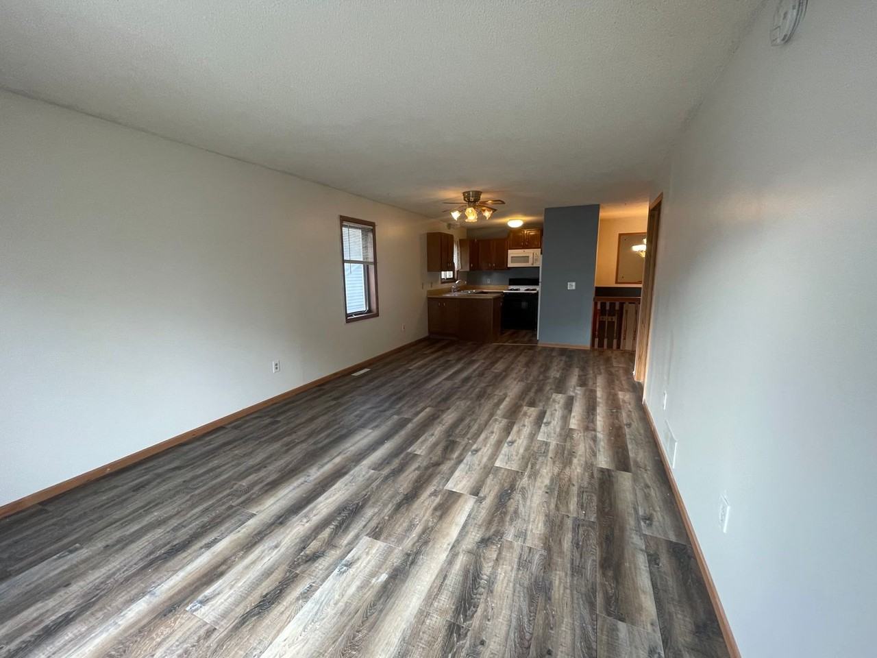 2232 Saint Anthony Ave - Photo 5 of 14