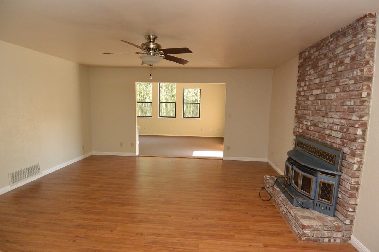 3104 W Mill Creek Dr - Photo 5 of 13