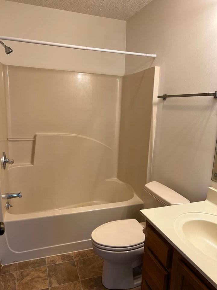 120 Double Eagle Dr - Photo 7 of 15