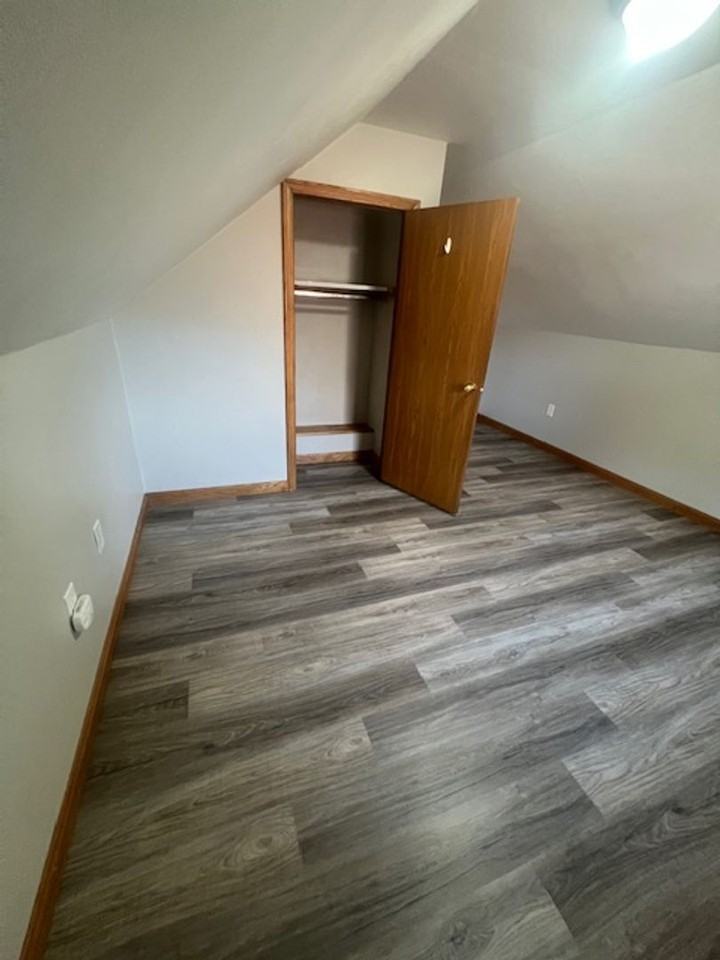 720 Cranberry St - Photo 2 of 9