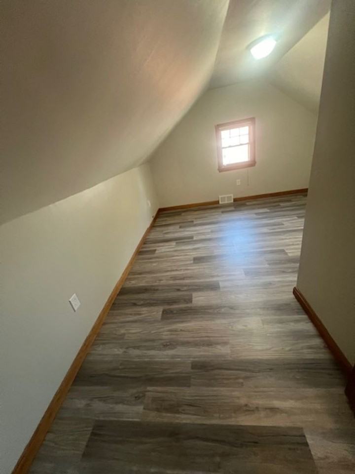 720 Cranberry St - Photo 3 of 9