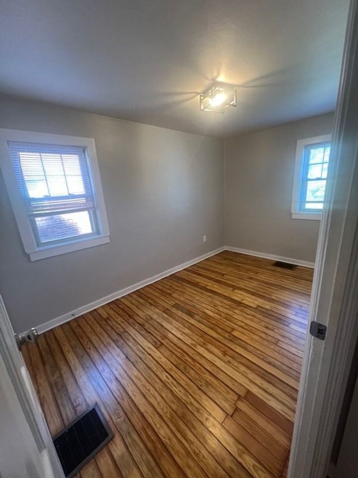 720 Cranberry St - Photo 7 of 9