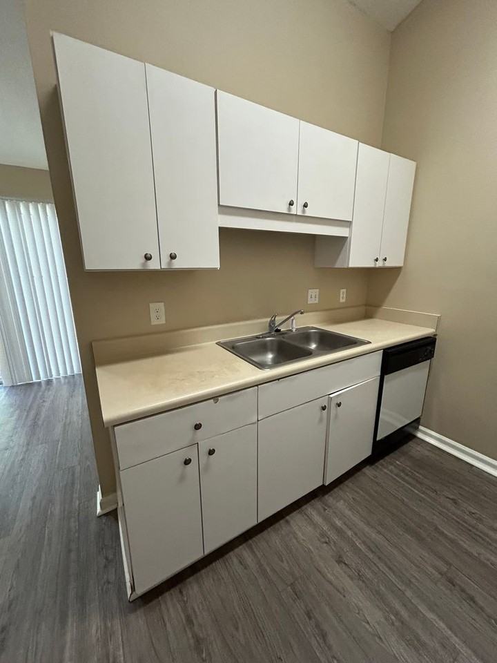 2896 Gulfwind Dr W - Photo 6 of 21