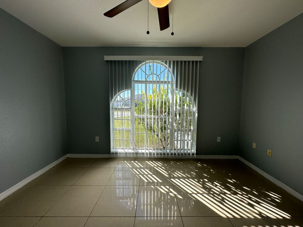 662 Yak Ct - Photo 5 of 25