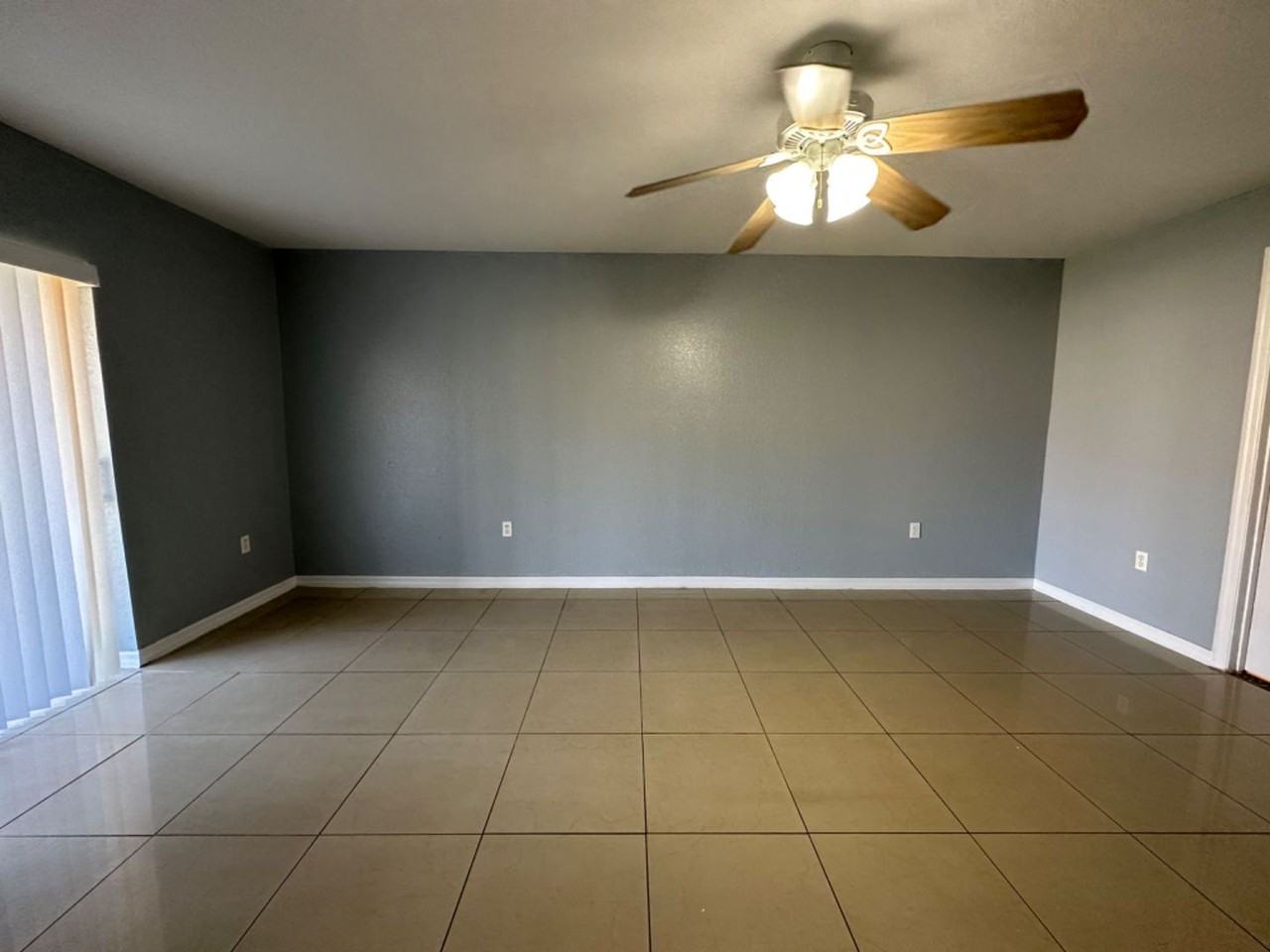 662 Yak Ct - Photo 7 of 25