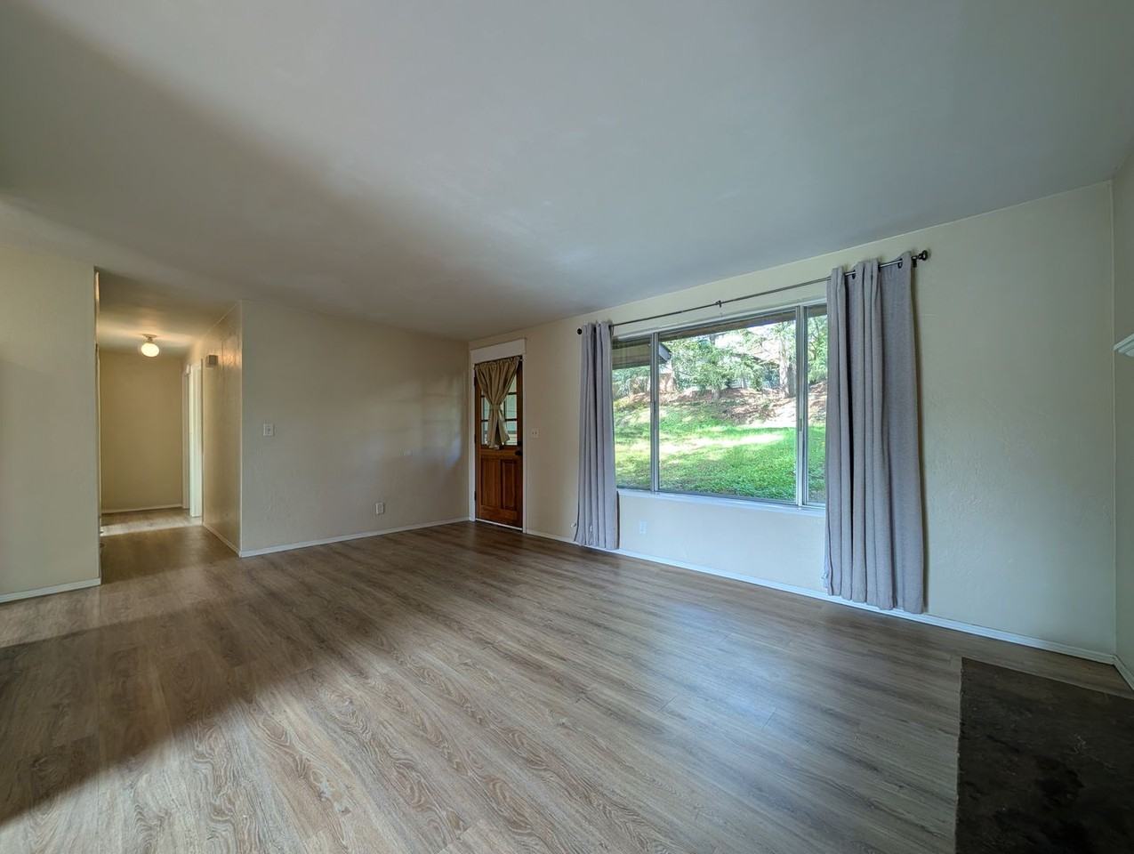 4483 Fox Hollow Rd - Photo 4 of 24