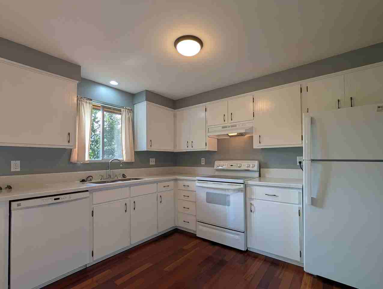 4483 Fox Hollow Rd - Photo 7 of 24