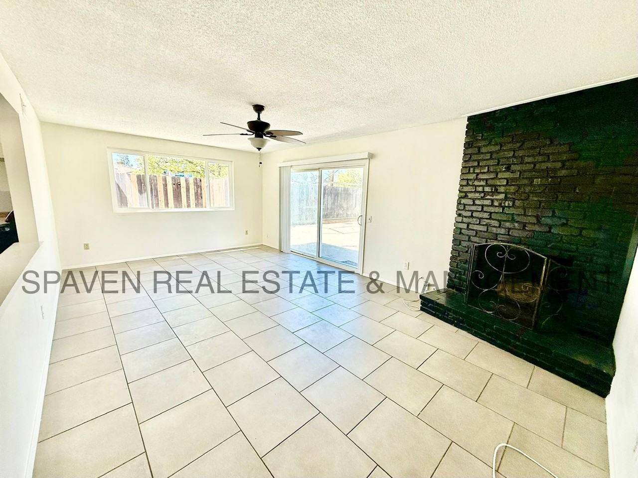 8237 Buckingham Pl - Photo 2 of 13