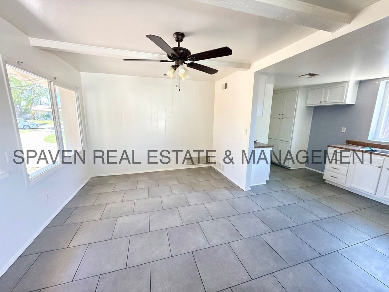 8237 Buckingham Pl - Photo 3 of 13