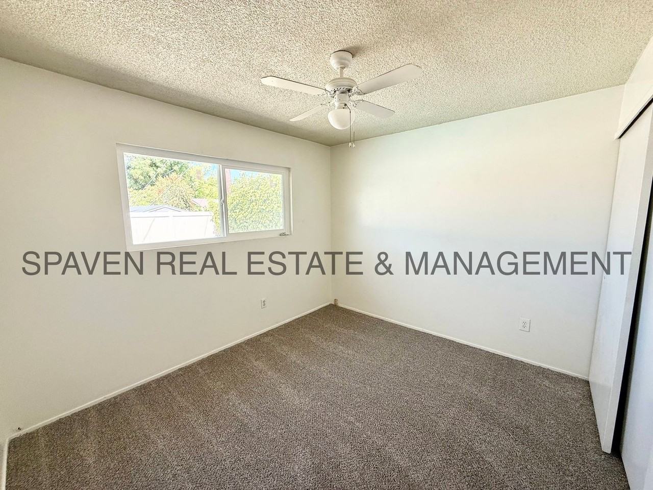 8237 Buckingham Pl - Photo 6 of 13