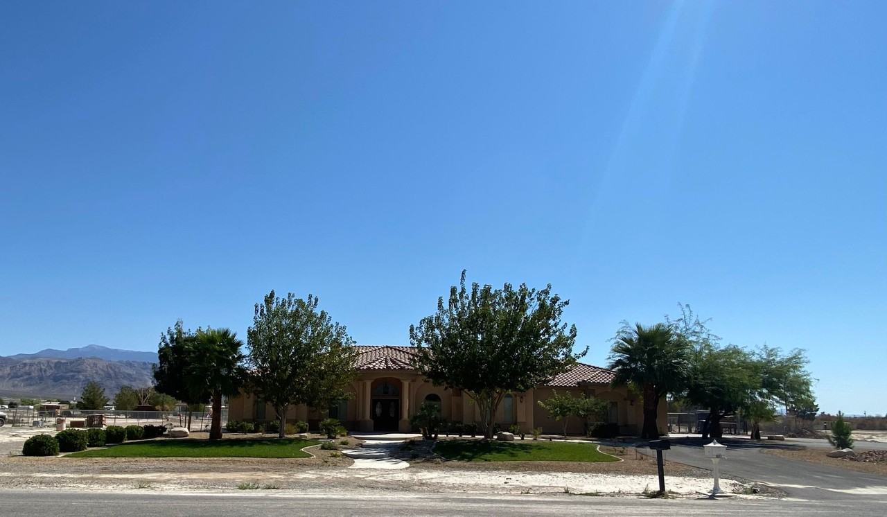 3611 Oakleaf Ave - Photo 2 of 50