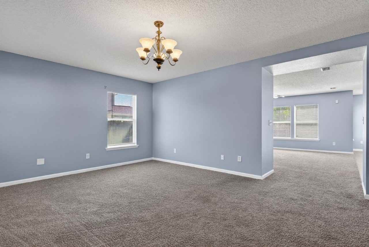 2454 Britney Lakes Ln - Photo 5 of 39