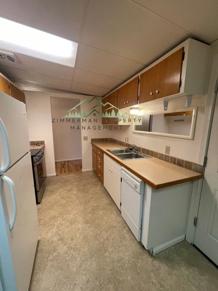 2595 Jackson St - Photo 3 of 15