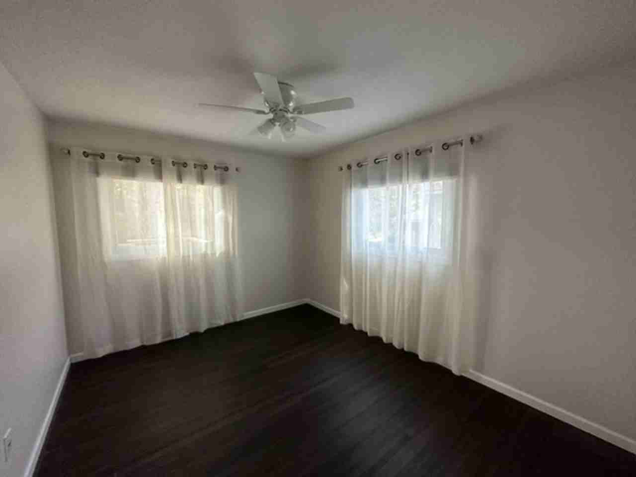 699 80th Ave Ne - Photo 4 of 17