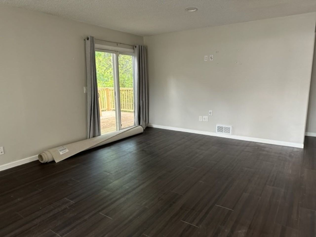 699 80th Ave Ne - Photo 7 of 17