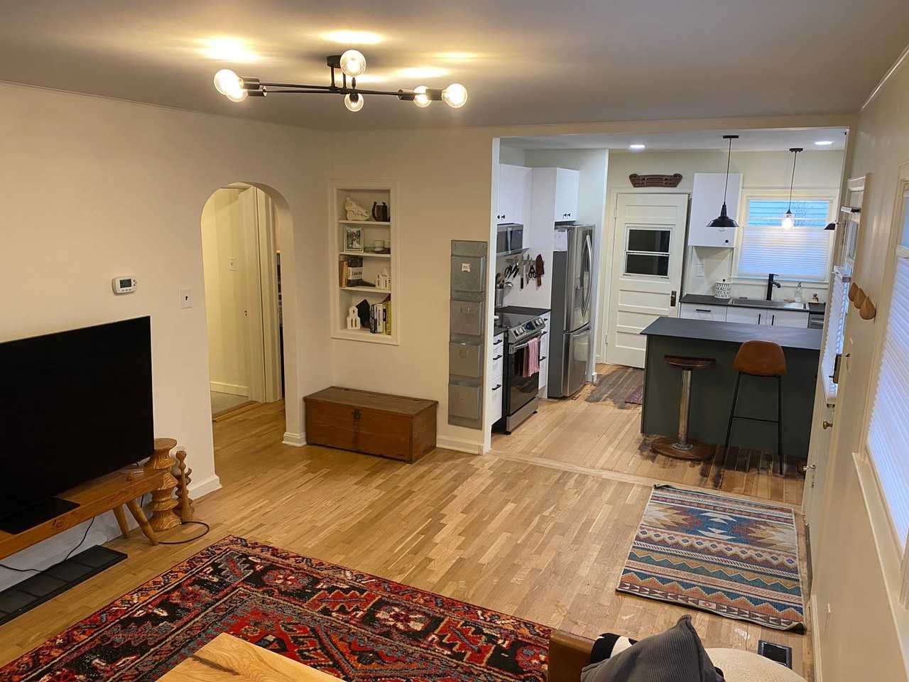 315 Judson St - Photo 4 of 23