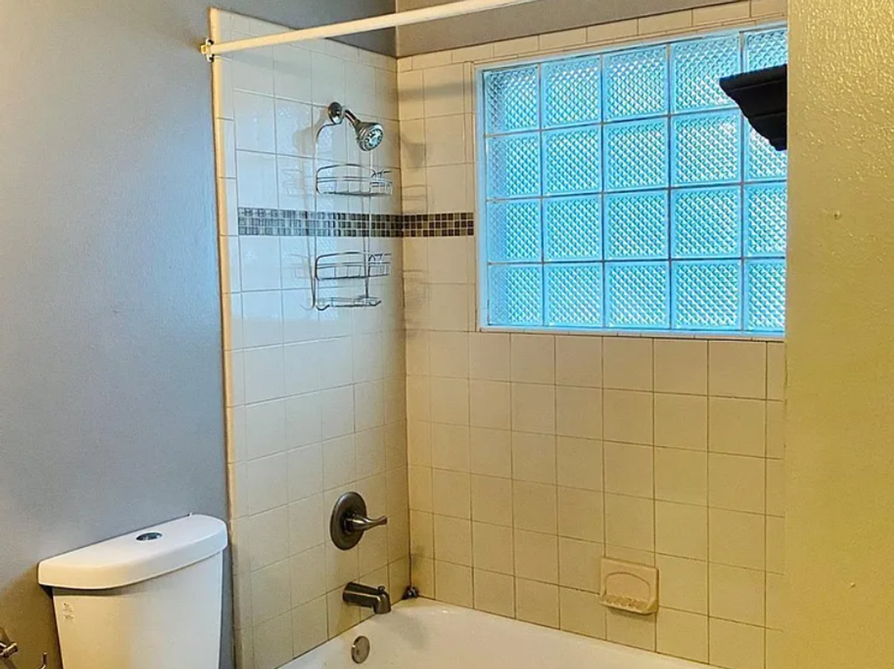 1117 W Tucker Blvd - Photo 6 of 9