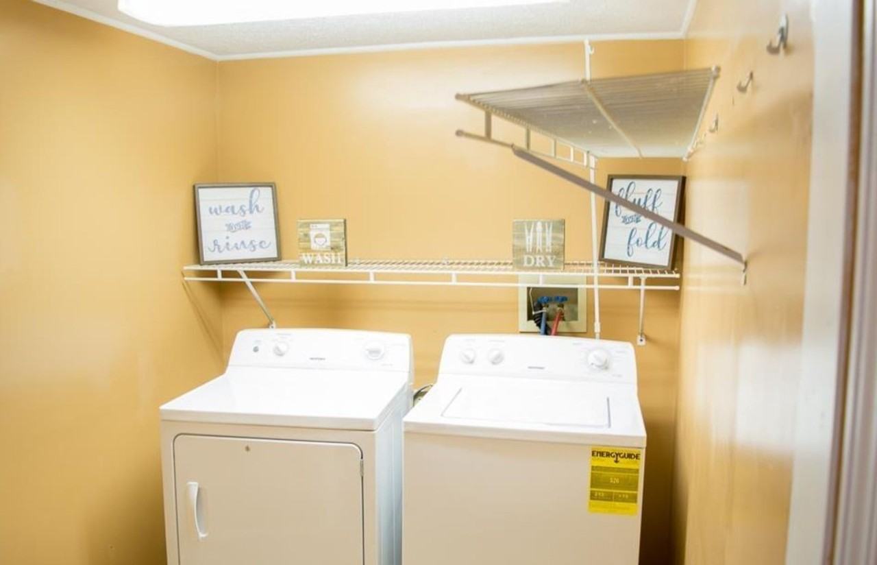 323 S Mckinley Ave - Photo 4 of 7