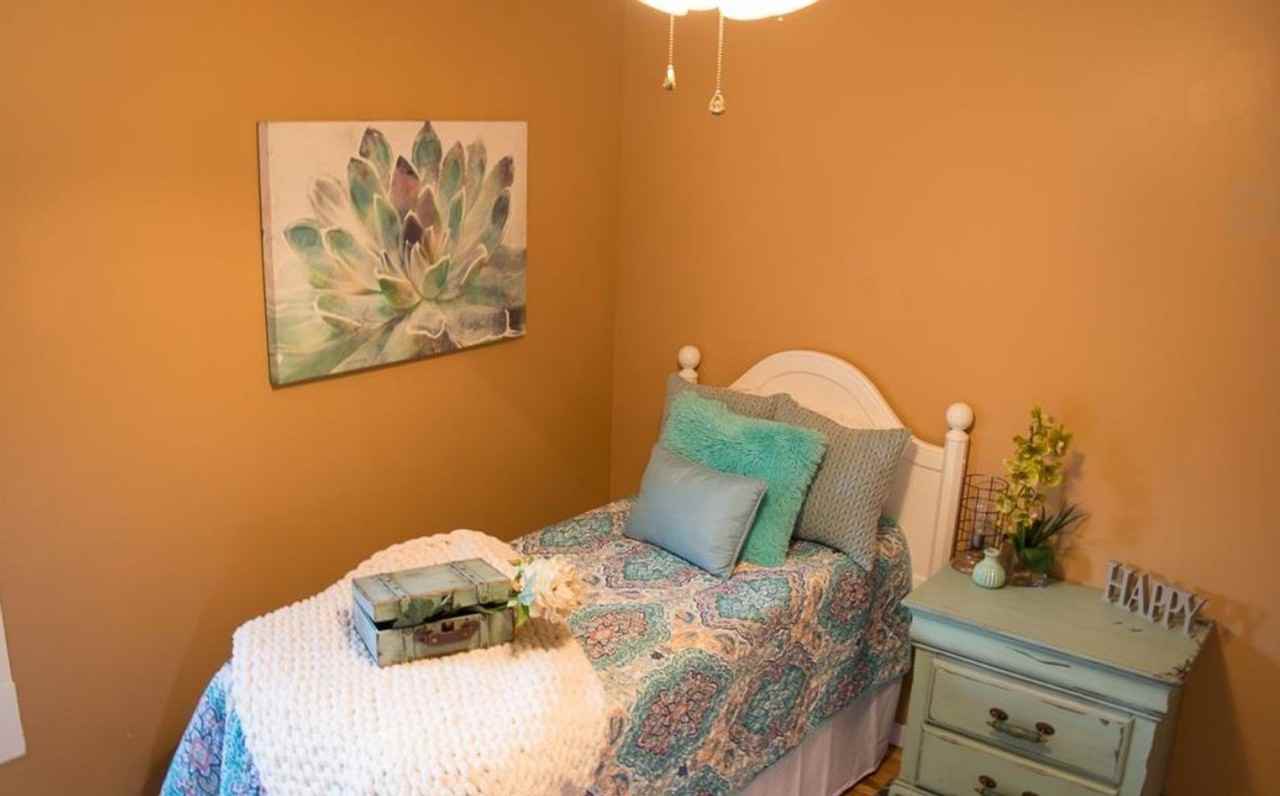 323 S Mckinley Ave - Photo 5 of 7