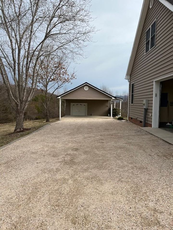 90 Meadow Heights Ln - Photo 3 of 44