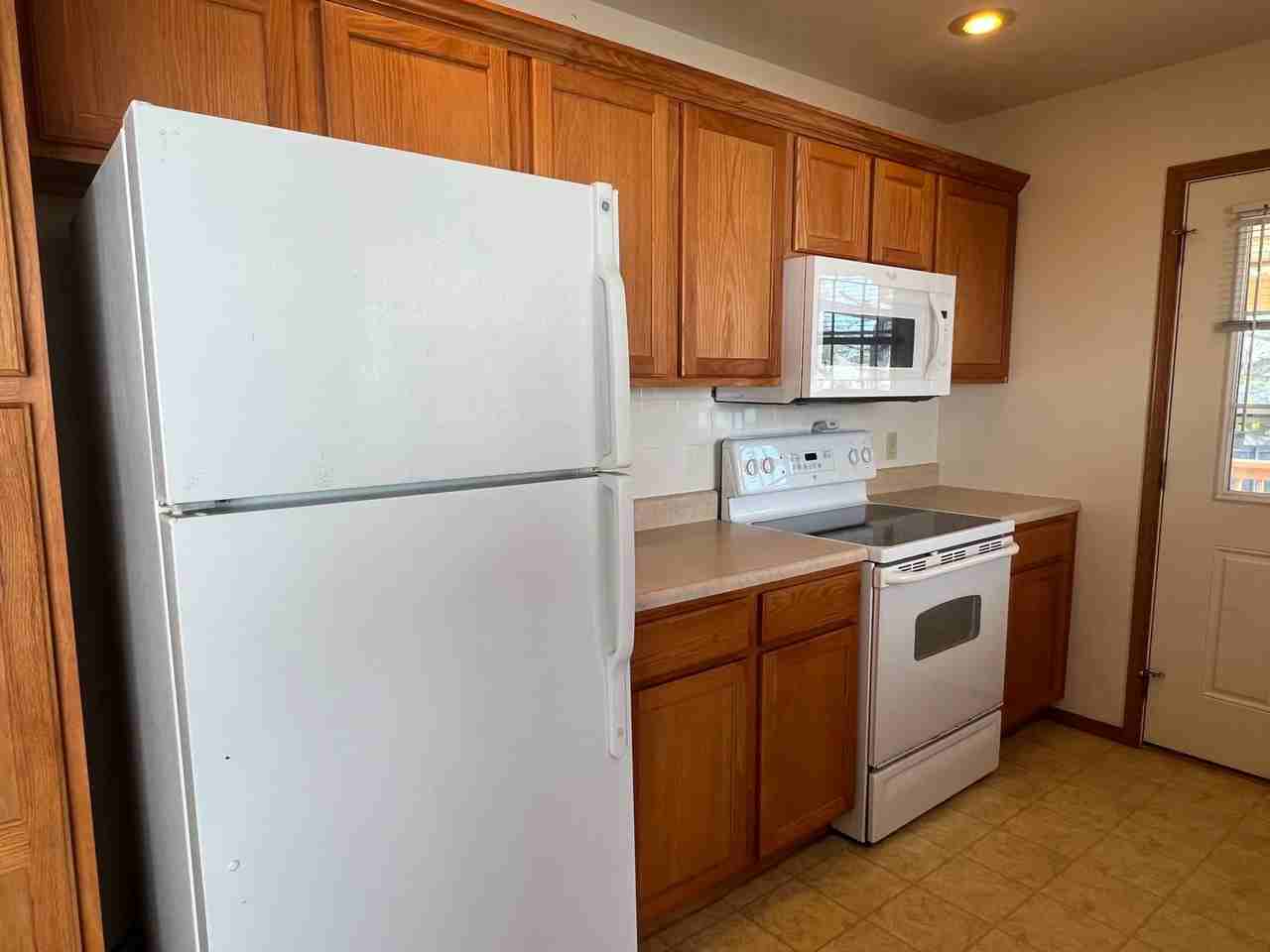 1226 W Bluegrass Rd - Photo 5 of 14