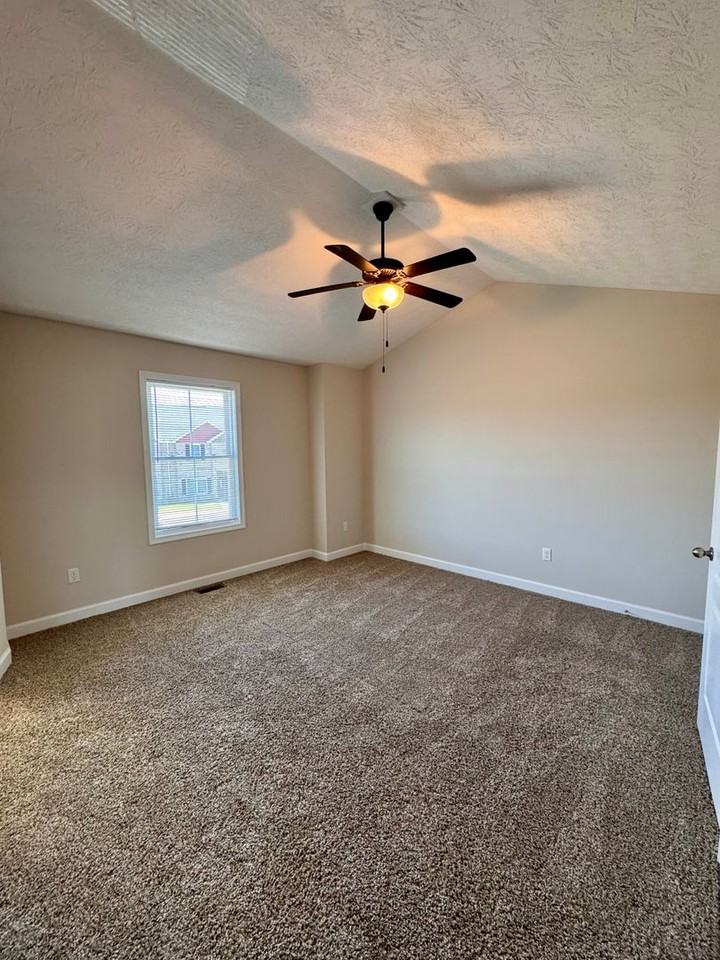 175 Cedar Point Ln - Photo 5 of 10