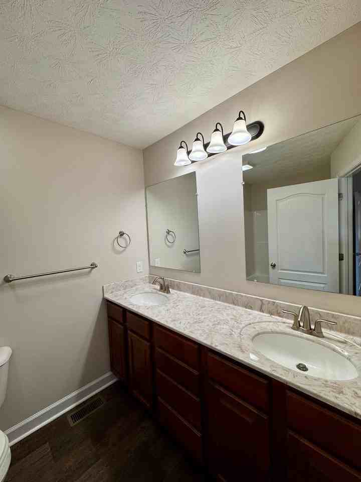 175 Cedar Point Ln - Photo 6 of 10