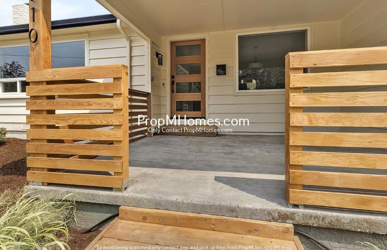 15710 Se Francis Ave - Photo 2 of 25