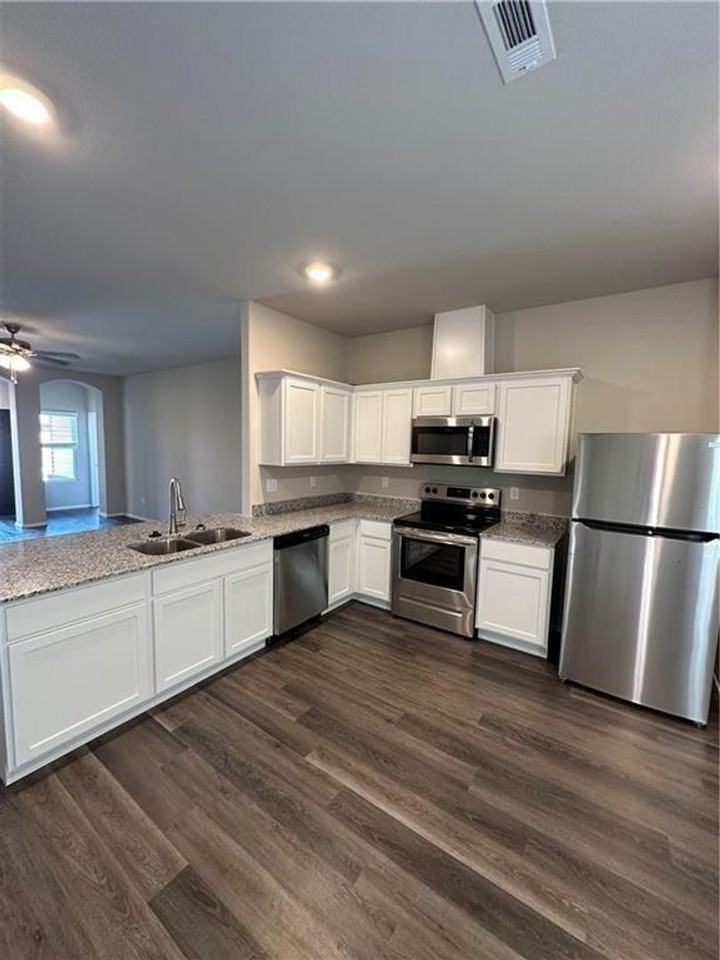 6801 Sw Chestnut Hill Rd - Photo 2 of 15