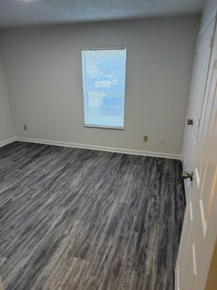 3404 Dill St #409 - Photo 7 of 8