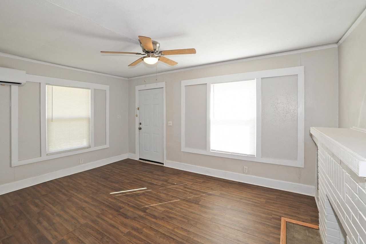 1506 Sw 11th Ave #A - Photo 4 of 11