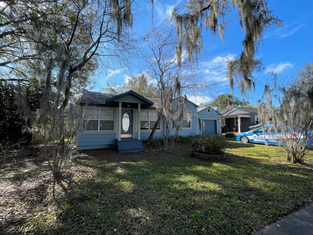 1332 W Princeton St - Photo 2 of 36