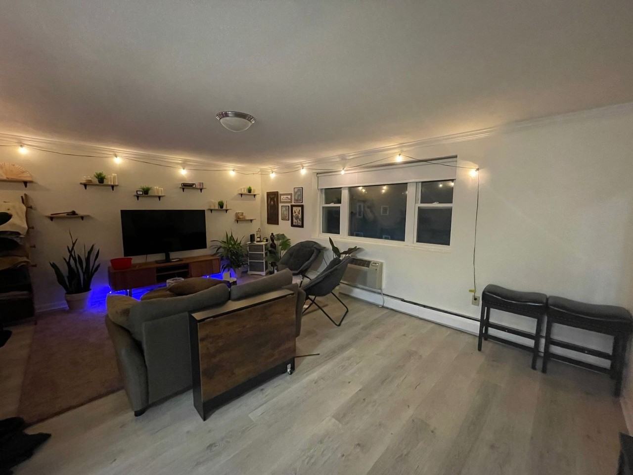 14 Westford St - Photo 5 of 8