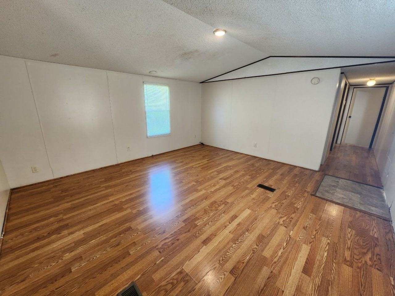 15 Wilma Ln - Photo 4 of 20