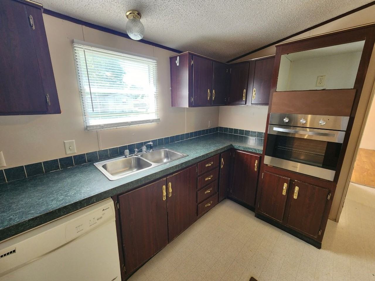 15 Wilma Ln - Photo 7 of 20