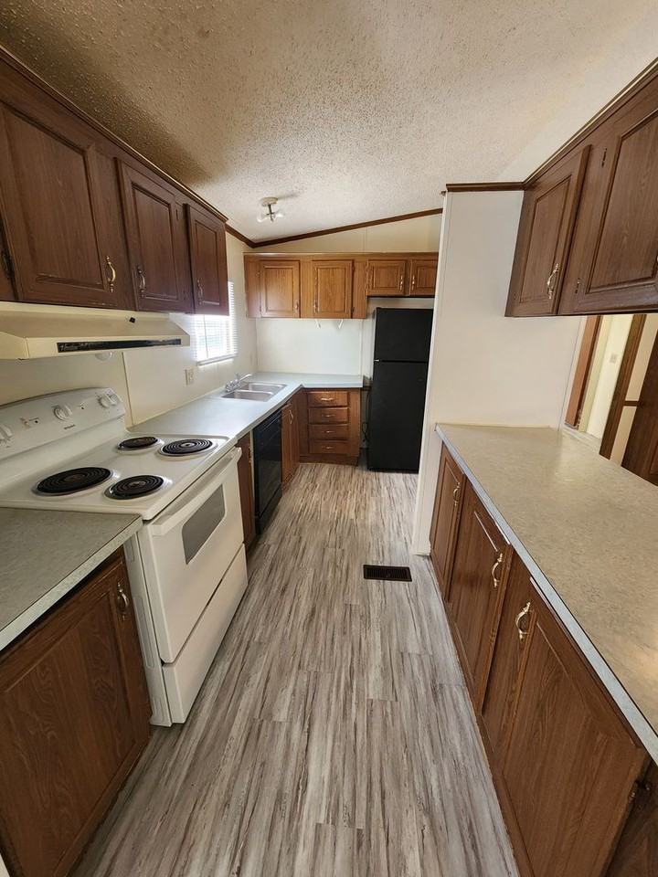 33 Wilma Ln - Photo 5 of 16