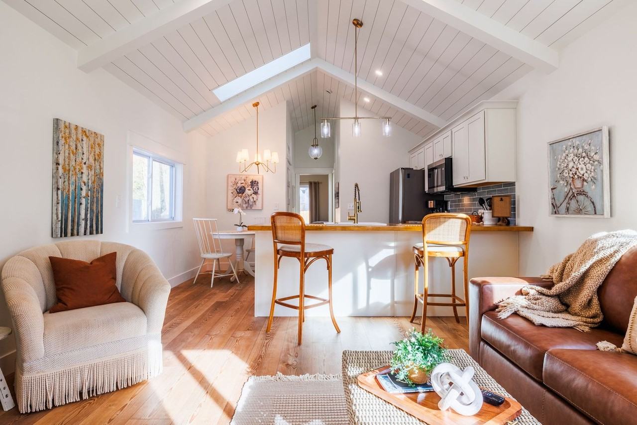 932 E Vermijo Ave - Photo 2 of 24