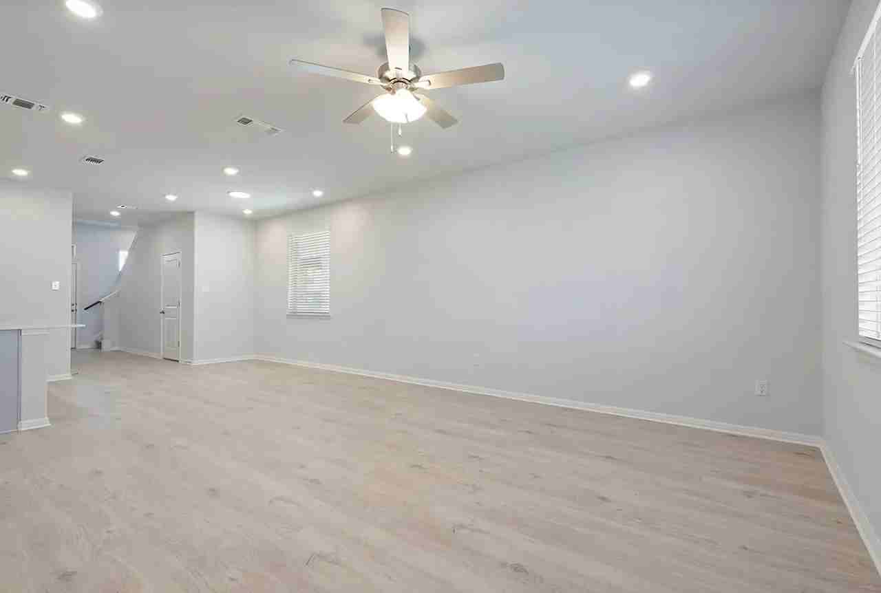 708 Backstays Loop - Photo 5 of 13