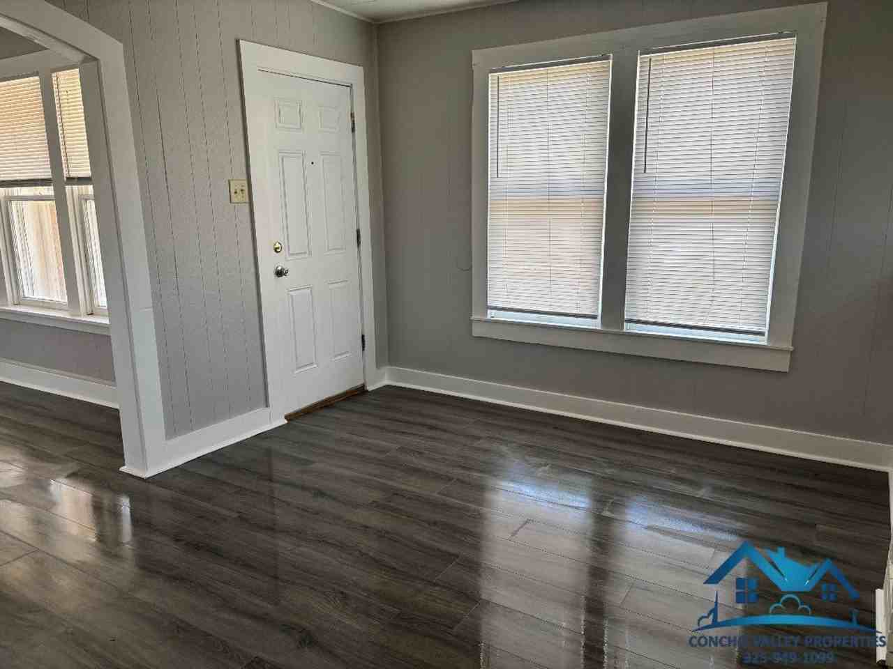 622 N Madison St - Photo 3 of 13