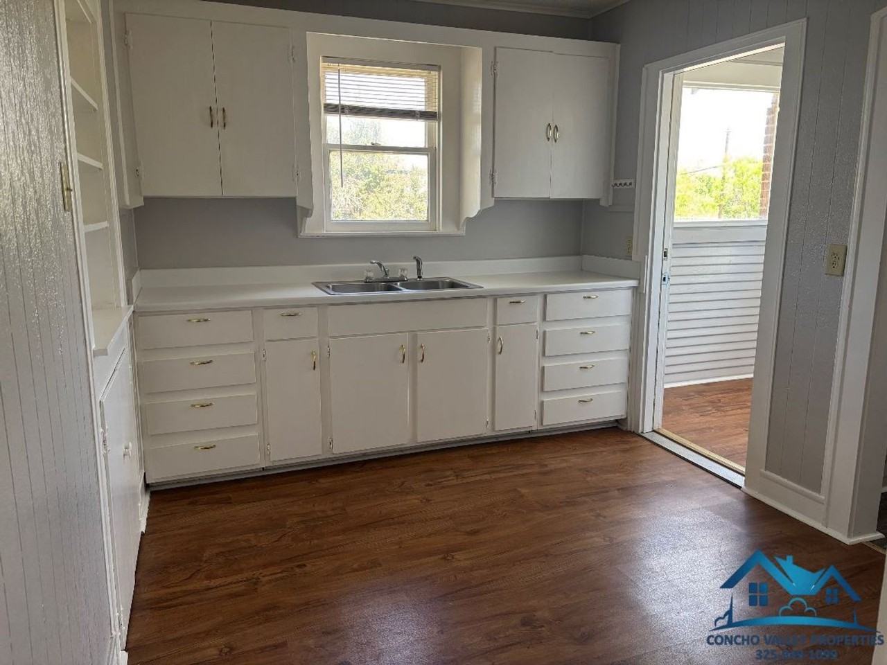 622 N Madison St - Photo 6 of 13