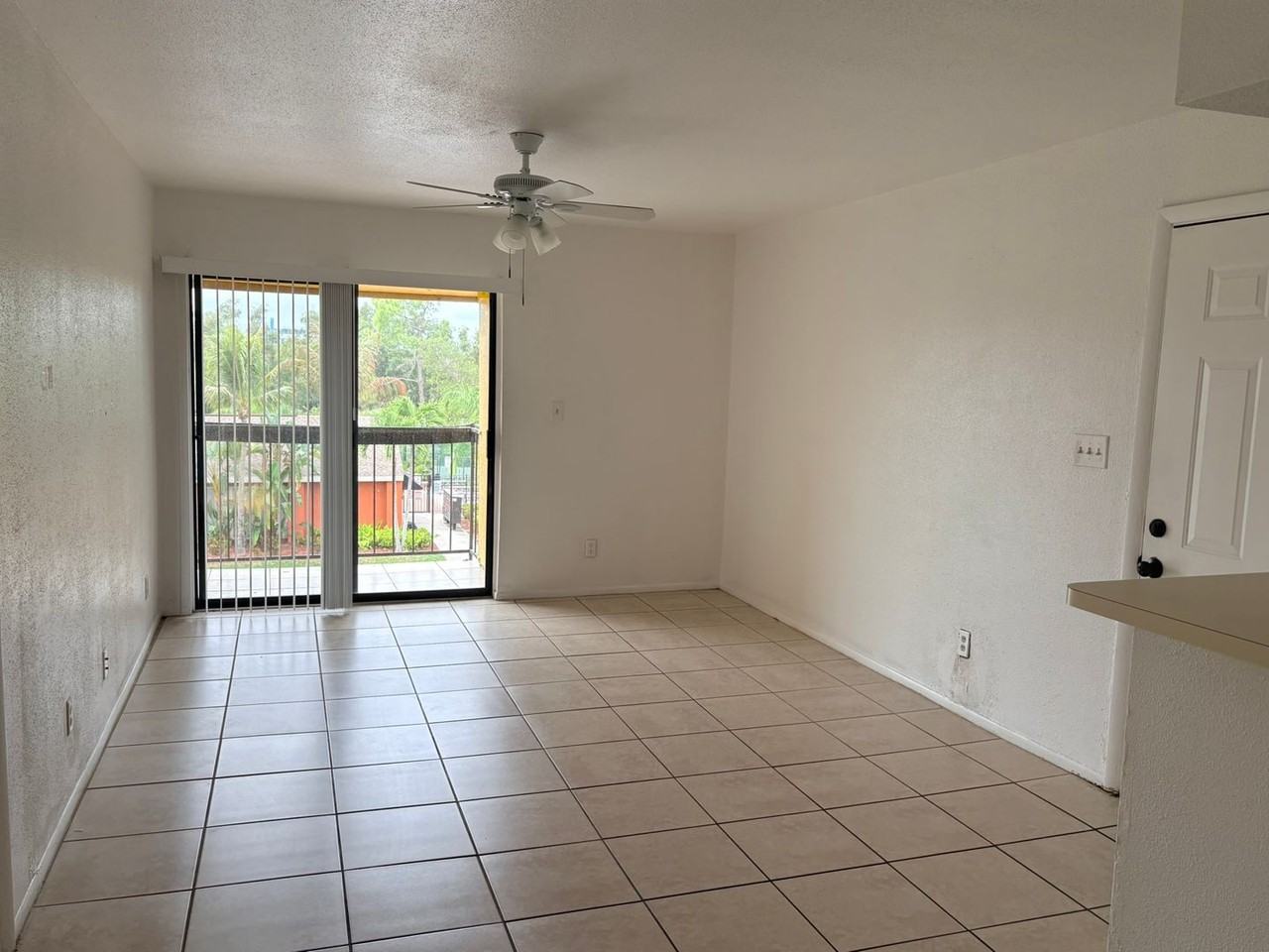 2855 Winkler Ave #120 - Photo 6 of 18