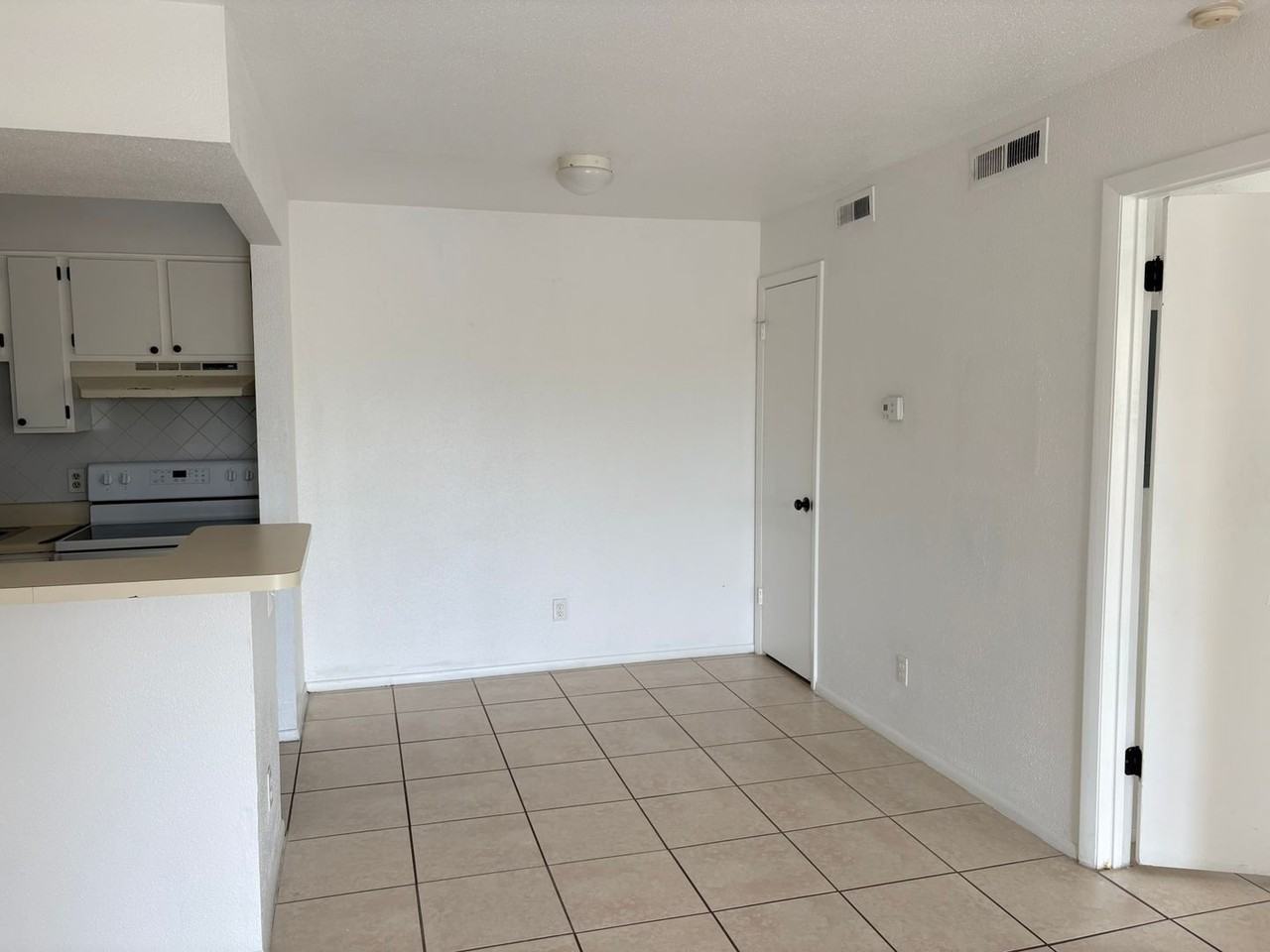 2855 Winkler Ave #120 - Photo 7 of 18