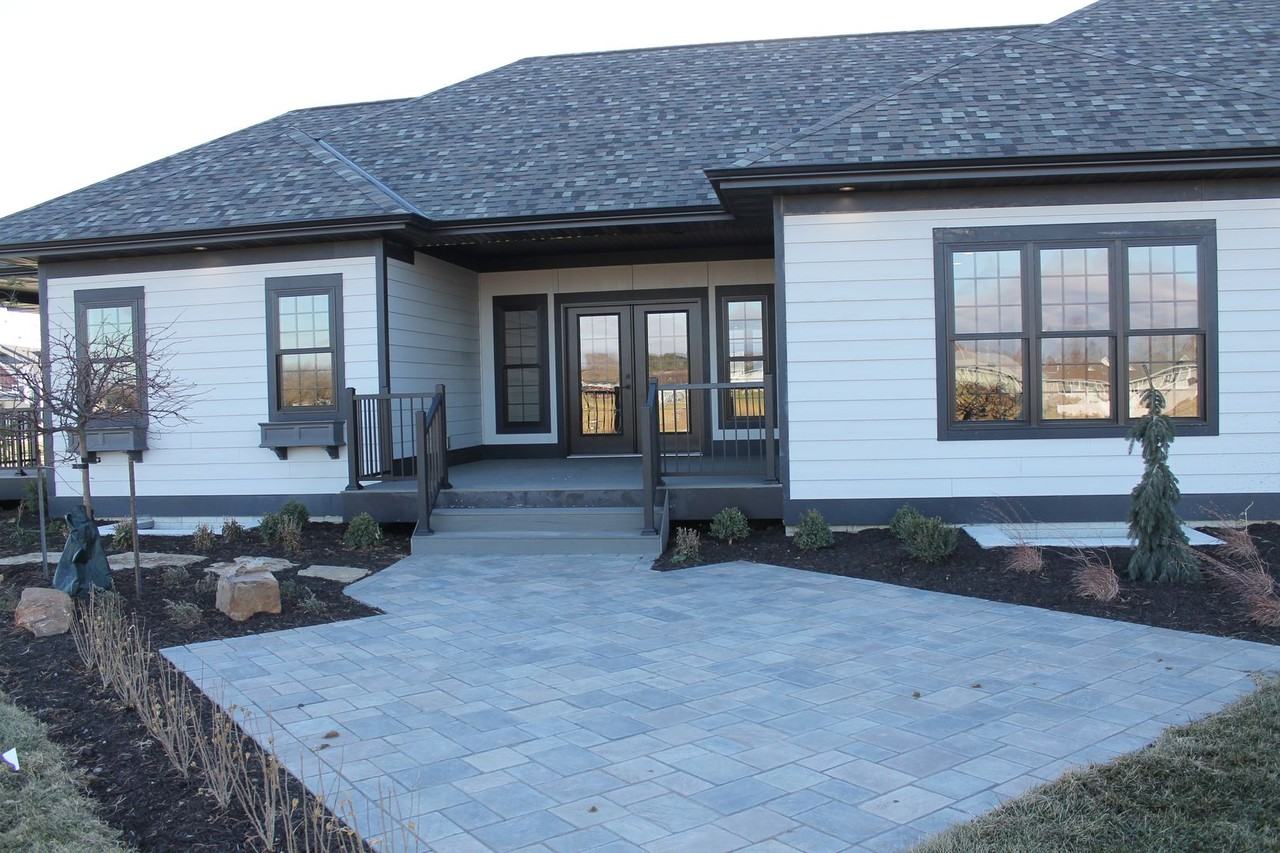 1007 E Maple Ave - Photo 2 of 15