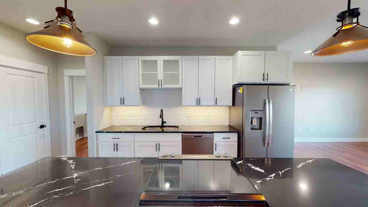 1007 E Maple Ave - Photo 5 of 15