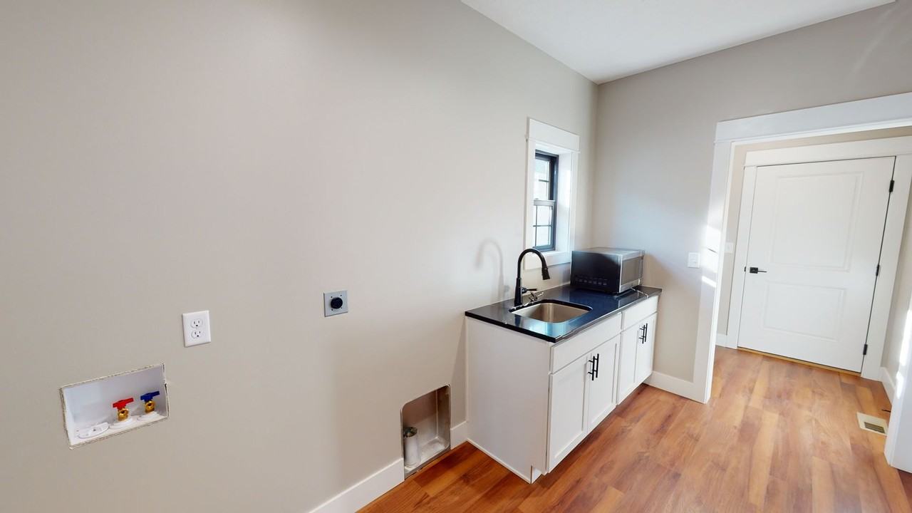 1007 E Maple Ave - Photo 6 of 15