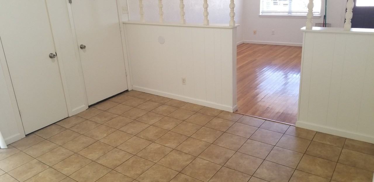 907 San Antonio St - Photo 7 of 19