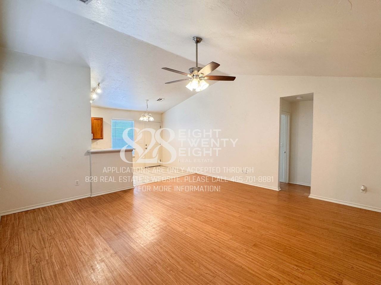 1919 Leeds Duplex - Photo 7 of 17