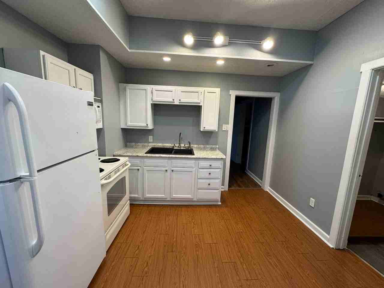 1426 English Ave - Photo 6 of 19