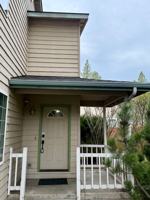 featured image of 1290 Nw Knoxville Blvd