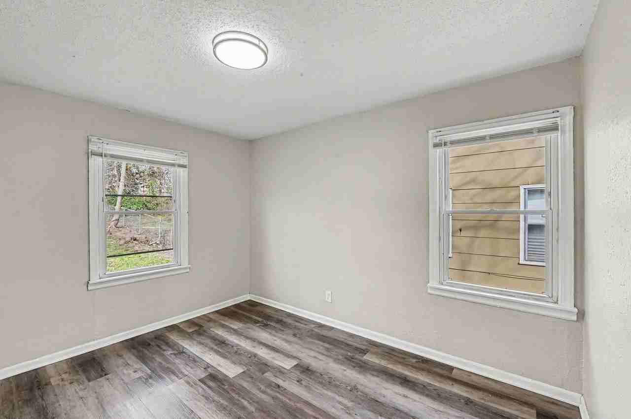 7036 Bellefontaine Ave - Photo 6 of 16